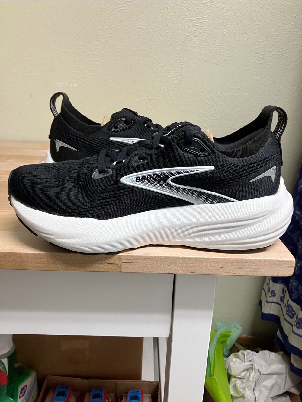 Brooks Black and White Women's Running Sneakers - Picture 5 of 14